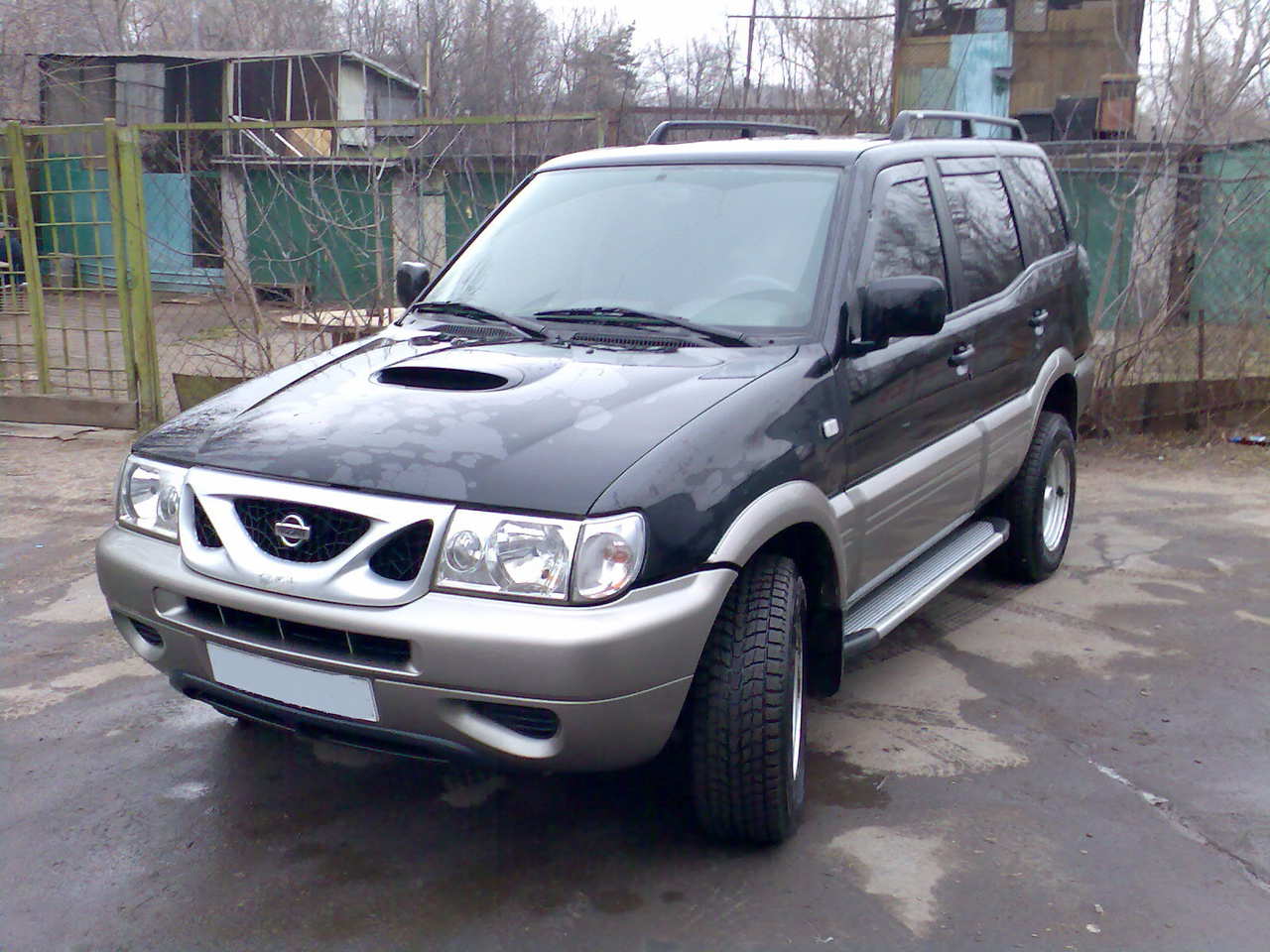 Купить ниссан террано дизель. Nissan Terrano 2000. Nissan Terrano 1999-2004. Nissan Terrano 2001. Ниссан Террано 1999г.