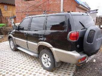 2001 Nissan Terrano II Photos