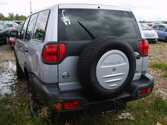 2002 Nissan Terrano II Photos