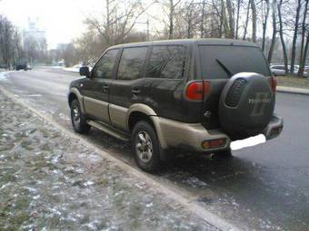 2003 Nissan Terrano II Photos