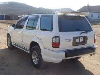 Nissan Terrano Regulus