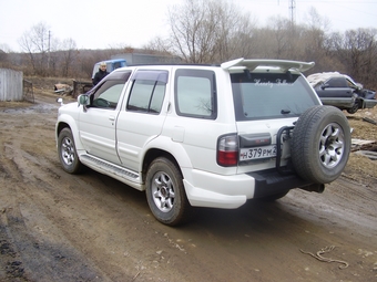 Nissan Terrano Regulus