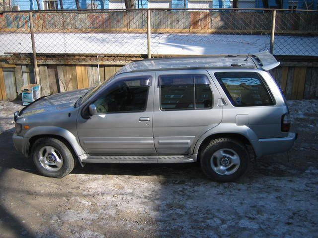 1997 Nissan Terrano Regulus