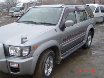 Nissan Terrano Regulus