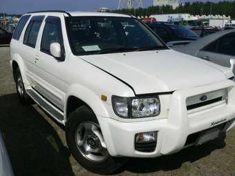 Nissan Terrano Regulus