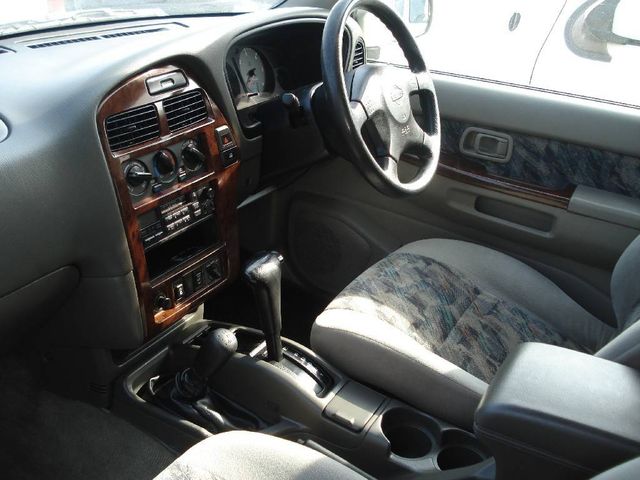 1998 Nissan Terrano Regulus
