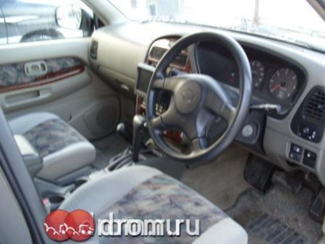 1998 Nissan Terrano Regulus