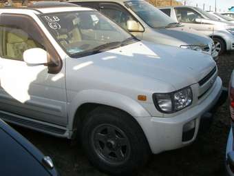 1998 Nissan Terrano Regulus Images