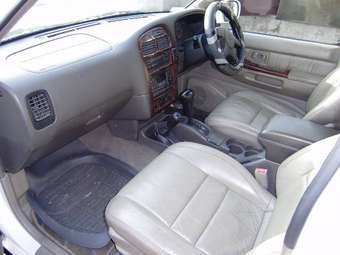 1998 Nissan Terrano Regulus Pictures