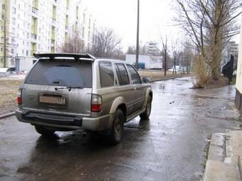 Nissan Terrano Regulus