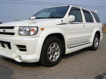 2000 Nissan Terrano Regulus