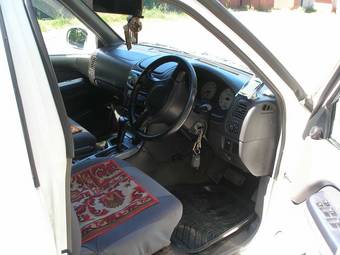 2000 Nissan Terrano Regulus Pictures