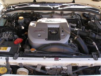 2000 Nissan Terrano Regulus Photos