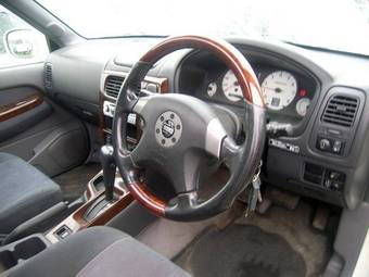 2002 Nissan Terrano Regulus Pics