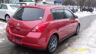 2004 Nissan Tiida Pictures