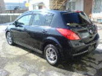 2004 Nissan Tiida Pictures