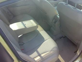 2004 Nissan Tiida Images