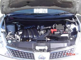 2004 Nissan Tiida Wallpapers