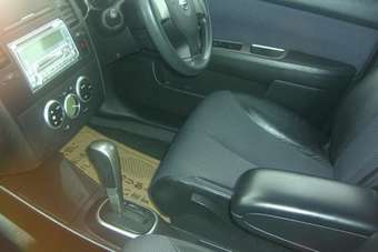 2005 Nissan Tiida Photos