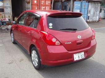 2005 Nissan Tiida Pics