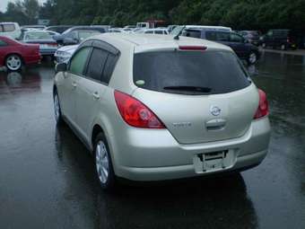2005 Nissan Tiida Wallpapers
