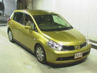 2005 Nissan Tiida Pictures