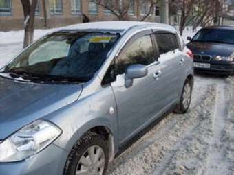 2005 Nissan Tiida Pictures