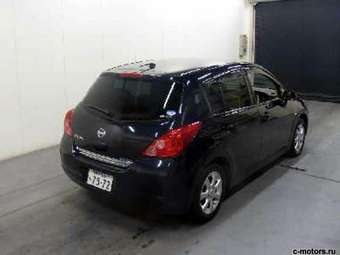 2005 Nissan Tiida Pictures