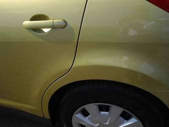 2005 Nissan Tiida Photos