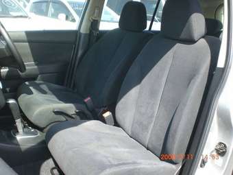 2005 Nissan Tiida Pictures