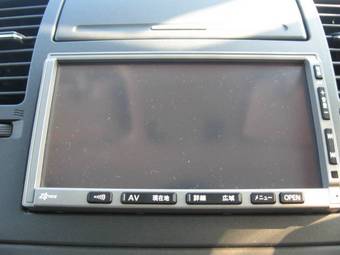 2005 Nissan Tiida Pictures