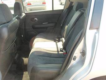 2005 Nissan Tiida Pictures