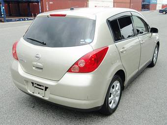 2005 Nissan Tiida Wallpapers