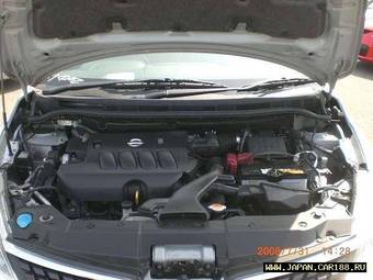 2005 Nissan Tiida Photos
