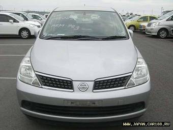 2005 Nissan Tiida Pictures