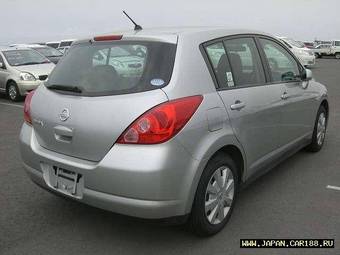 2005 Nissan Tiida Pictures