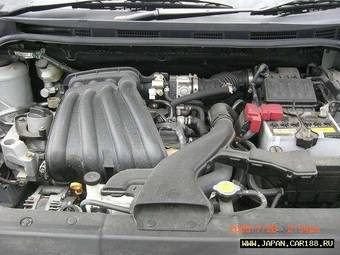 2005 Nissan Tiida Pics