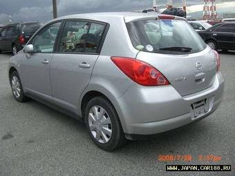 2005 Nissan Tiida Photos