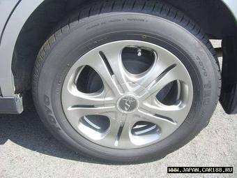 2005 Nissan Tiida Photos
