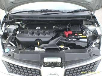 2005 Nissan Tiida Pics