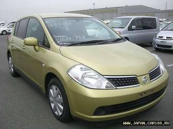 2005 Nissan Tiida Pictures