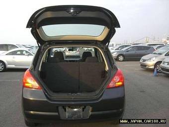2005 Nissan Tiida Photos