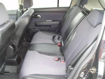 2005 Nissan Tiida Pictures