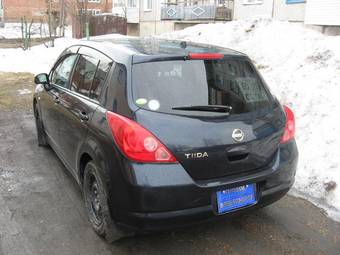 2005 Nissan Tiida Photos