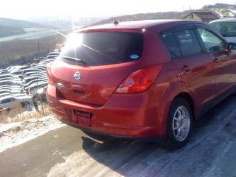 2005 Nissan Tiida Pictures