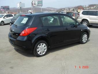 2005 Nissan Tiida Photos