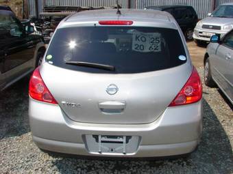 2005 Nissan Tiida Photos