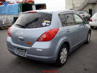 2005 Nissan Tiida Pictures