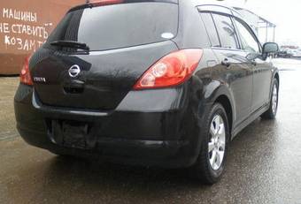 2005 Nissan Tiida Pictures