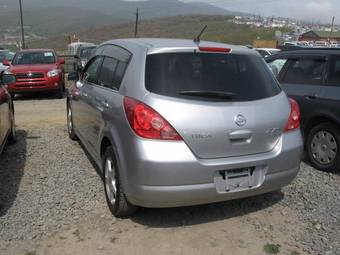 2005 Nissan Tiida Photos
